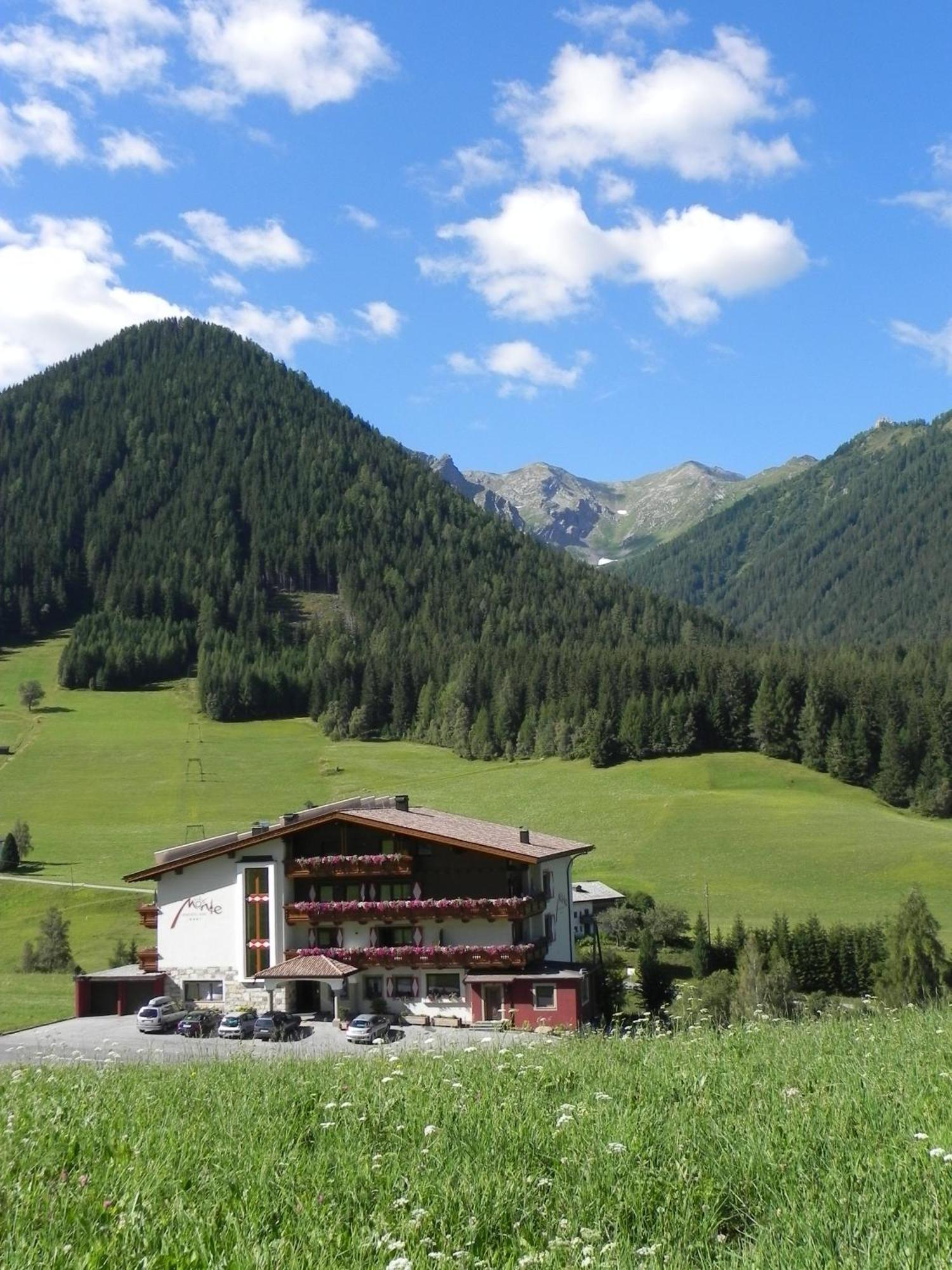 Aparthotel Garni Monte Картич Екстериор снимка