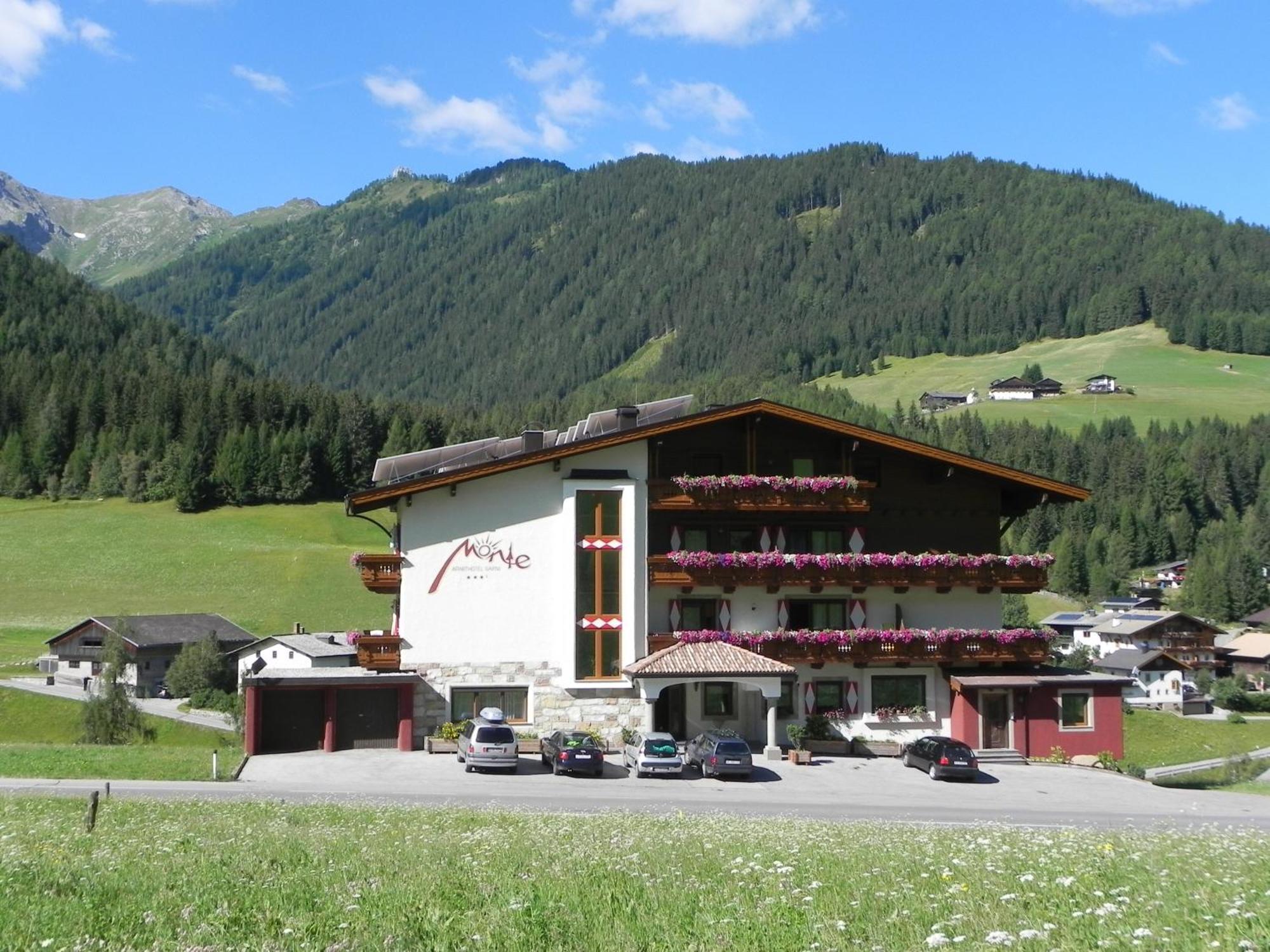 Aparthotel Garni Monte Картич Екстериор снимка